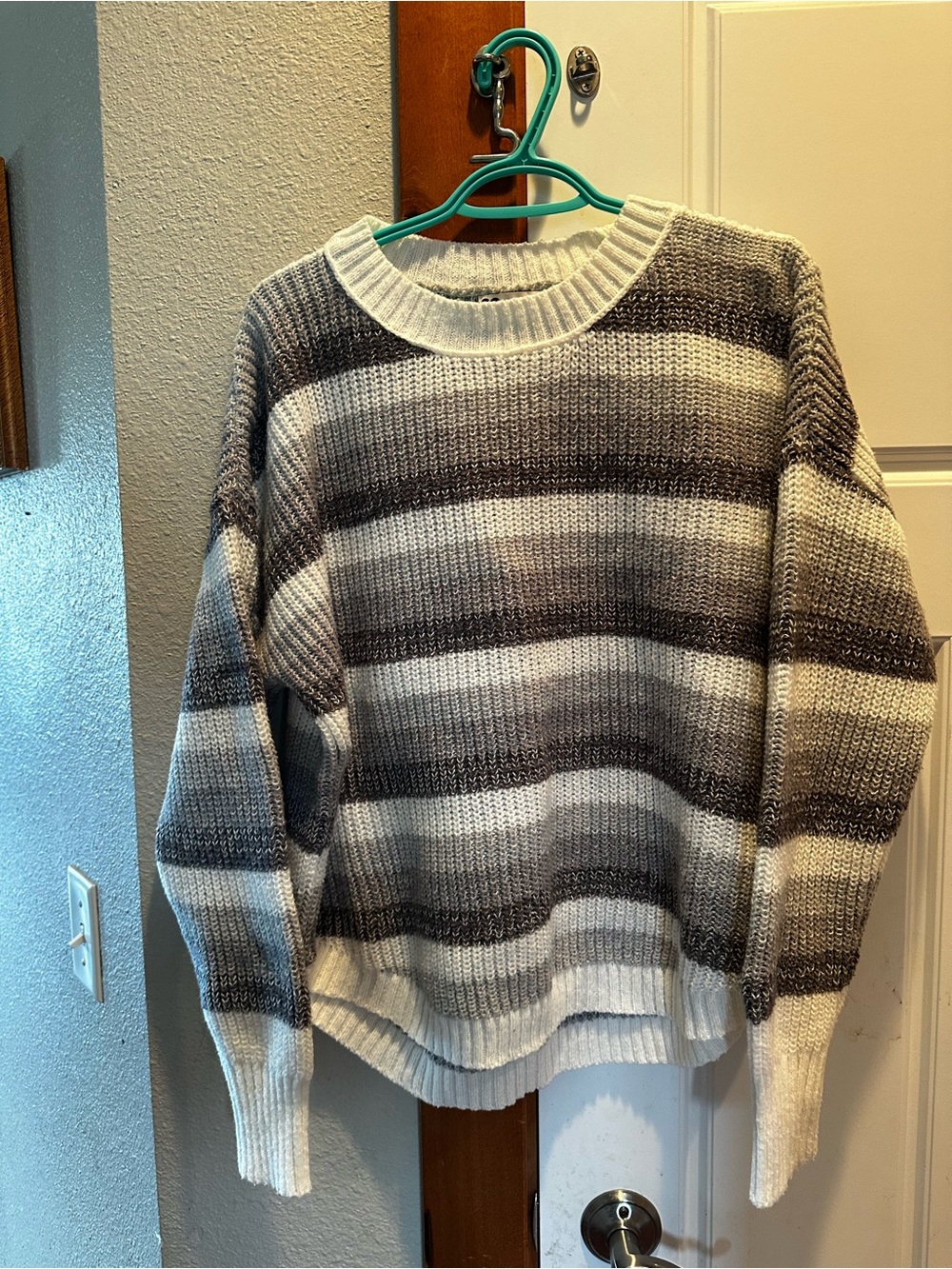 SO Striped Crewneck Sweater in White and Gray